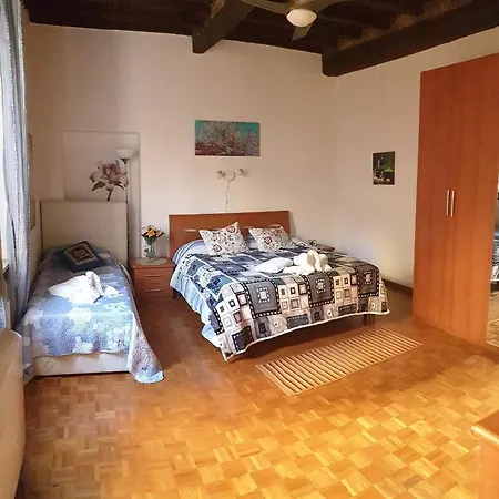 Casa Tua A Monti شقة